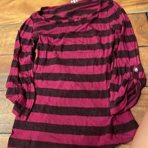 (3for$15)Splendid woman’s top burgundy & black very lightweight and cute buttons